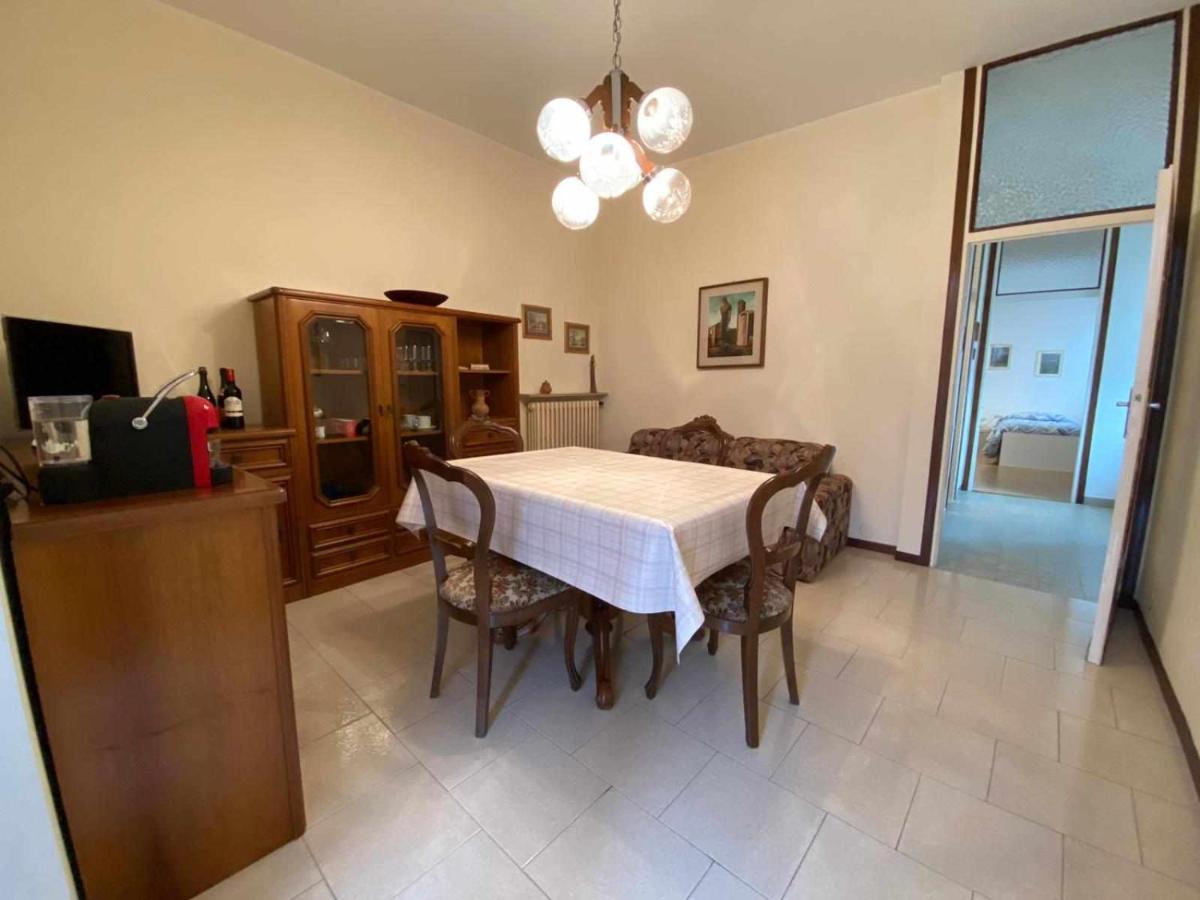 Casa Vacanza Amelia Bosisio Parini Exterior foto